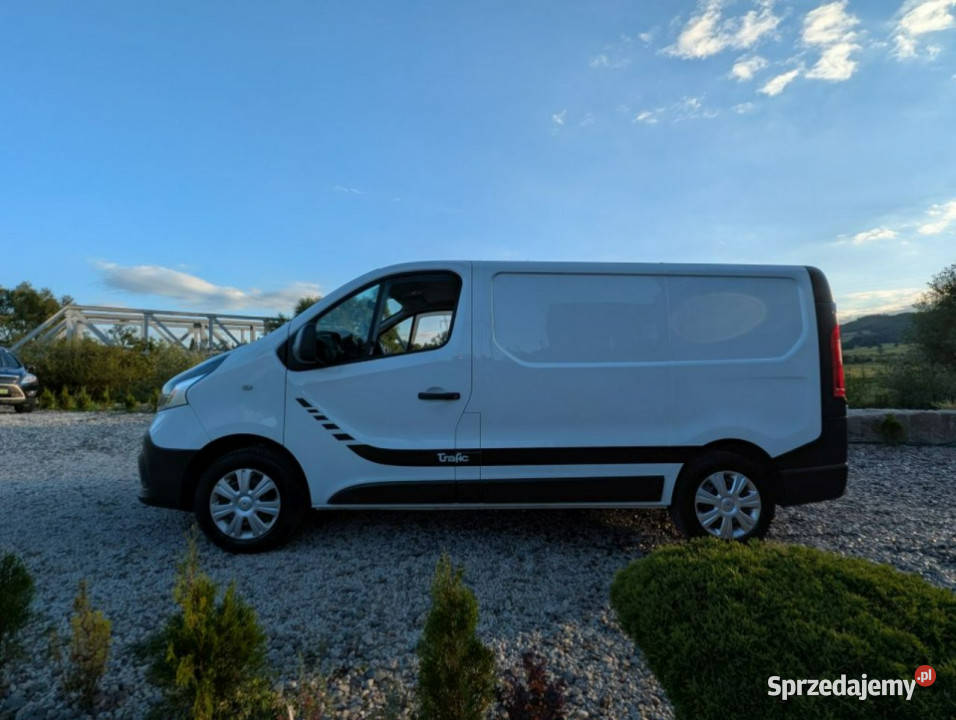 Renault Trafic 16 diesel klima Zarejestrowany serwisowany w ASO Kamienna Góra