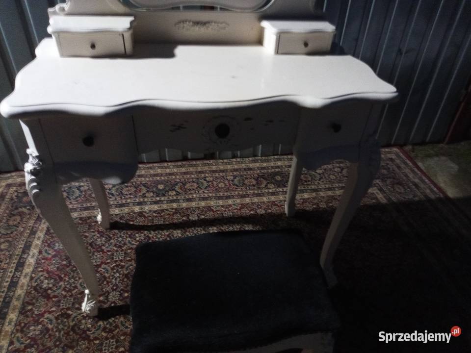 Toaletkę sprzedam Borówno sprzedam