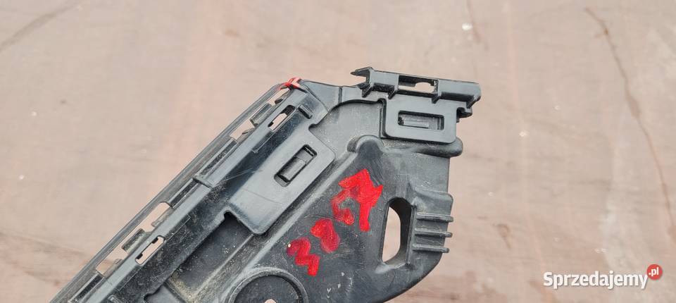 VW PASSAT B8 PRAWY LEWY KOMPLET ŚLIZG ZDERZAKA Karoseria Ruda Śląska