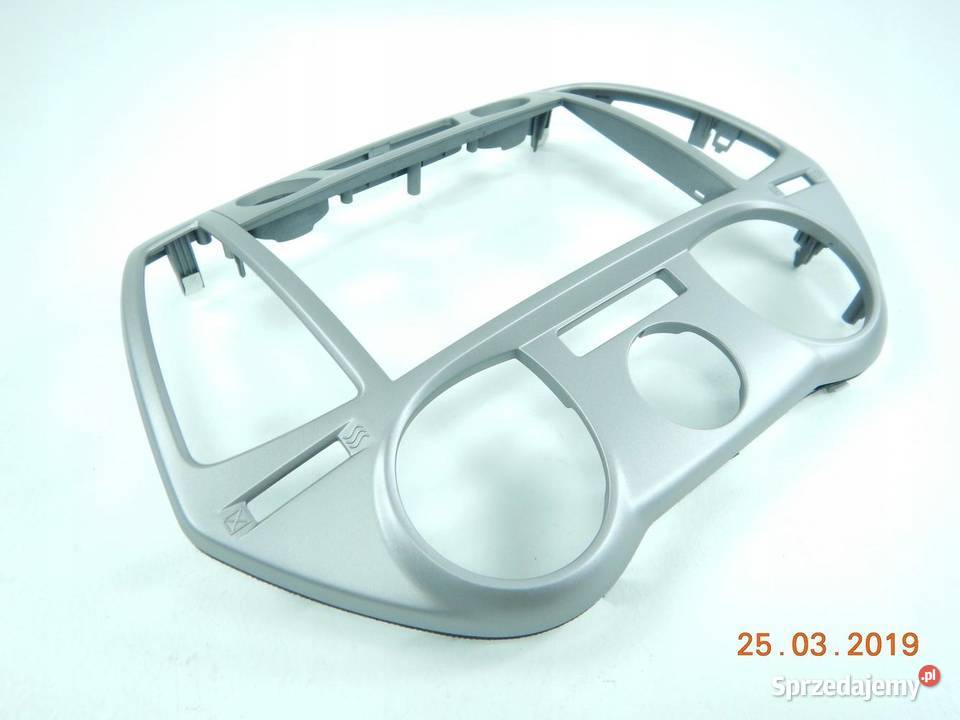RAMKA PANEL KONSOLI CENTRALNEJ HYUNDAI I20 0812 lubelskie