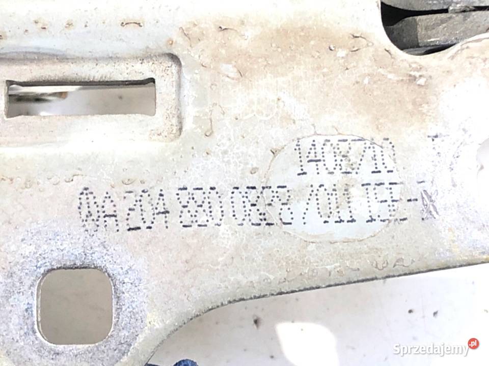 ZAWIAS MASKI PRZÓD KOMPLET MERCEDES C218 Zawiasy, bolce i prowadnice