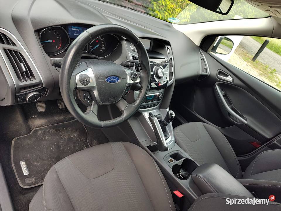 FORD FOCUS 16 BENZYNA centralny zamek Leszno sprzedam