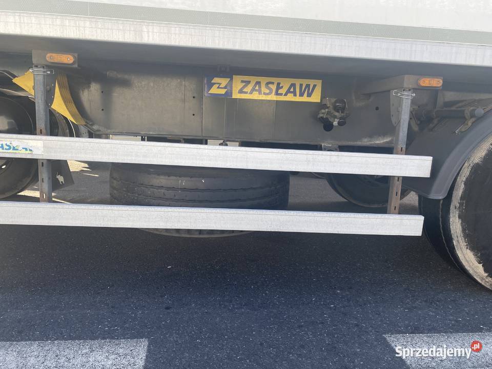 ZASŁAW chłodnia 2 strefy 25C 15 palet winda stan Tulce