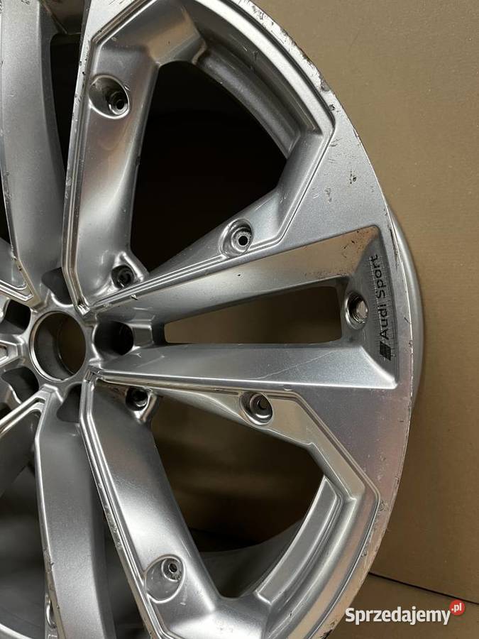 Felga AUDI Q8 SQ8 4M8601025AN 10Jx22 ET21 5x112 Koła i felgi Gostyń