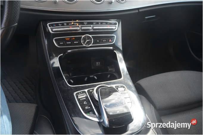 MERCEDESBENZ E 220 D 2018 195000 ccm 195 Warszawa