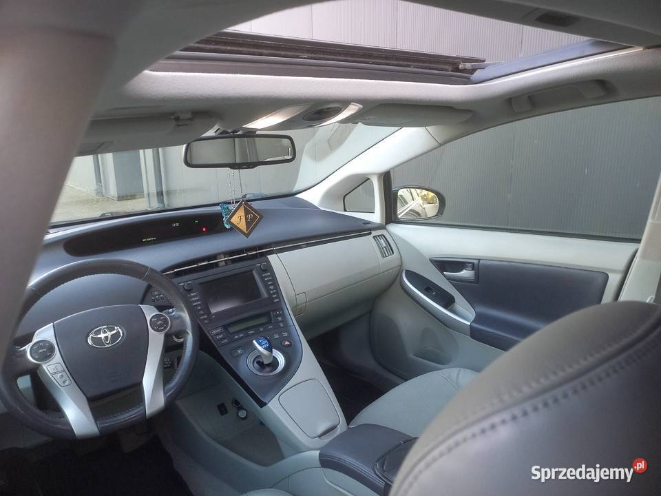 toyota prius 3 2010 bezwypadkowa pelna unikat pomorskie Puck