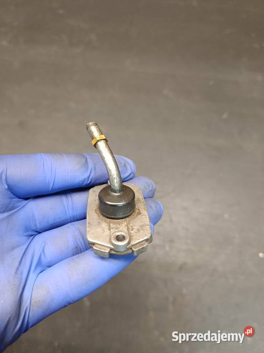 Pokrywa górna dekiel gaźnik mikuni 28 części Gołaczewy sprzedam