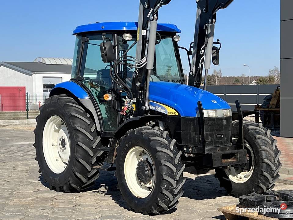 Ciągnik HOLLAND TD 5050 Tuliszków