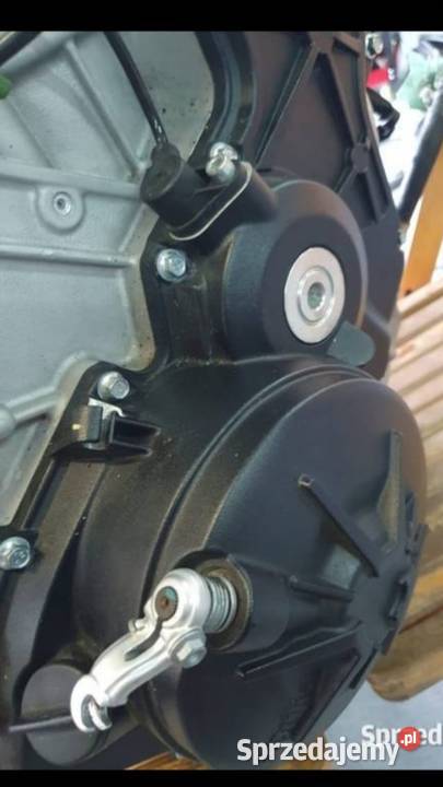 Aprilia TUONO V4 1100 rsv kapa sprzęgła dekiel Nowy Tomyśl