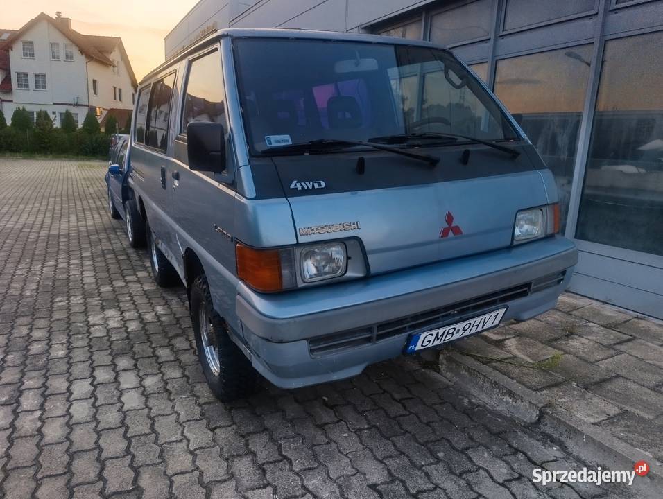 Mitsubishi L300 18 turbo benzyna 4x4 Rok produkcji 1989 Malbork sprzedam