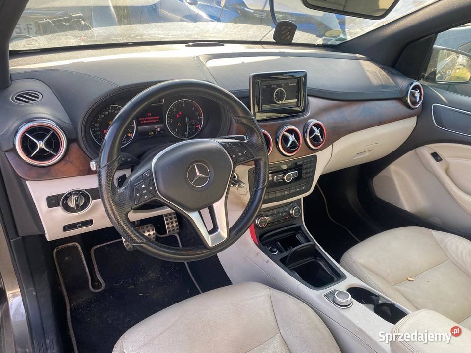 MERCEDES Classe B B200 18 CDi 136 CZ722 Rok produkcji 2013 Wrocław