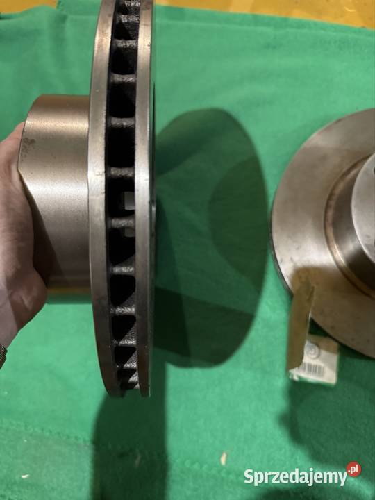 LucasTRW tarcze hamulcowe przód BMW e28 e24 cs2 Tarcze hamulcowe Mszana