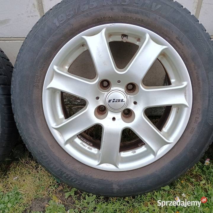 Felgi 15 Peugeot 4x108 otwor 651 Felgi Bychawa