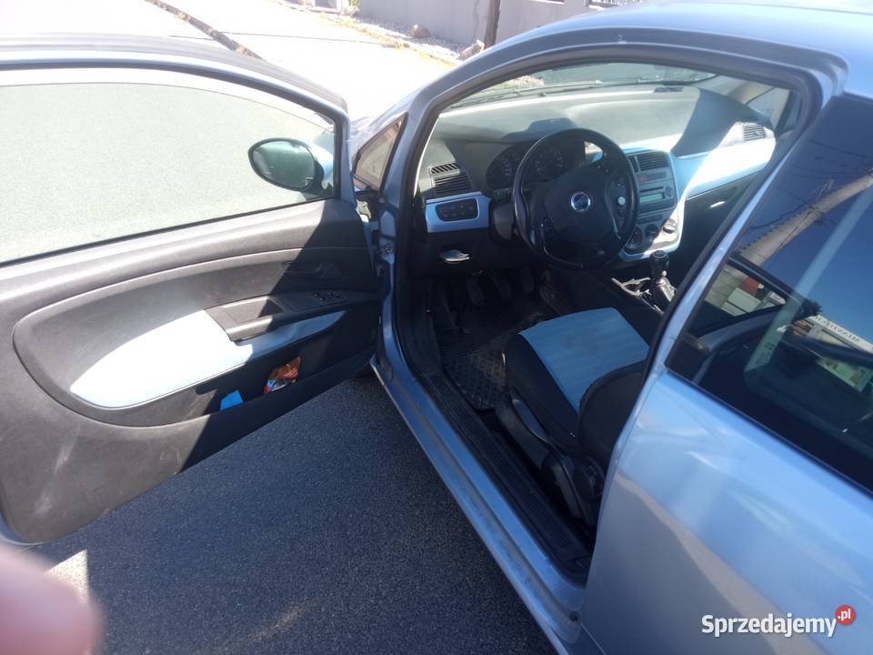 Fiat Punto Grande 14 Benz 75 3d nieuszkodzony Chełmno