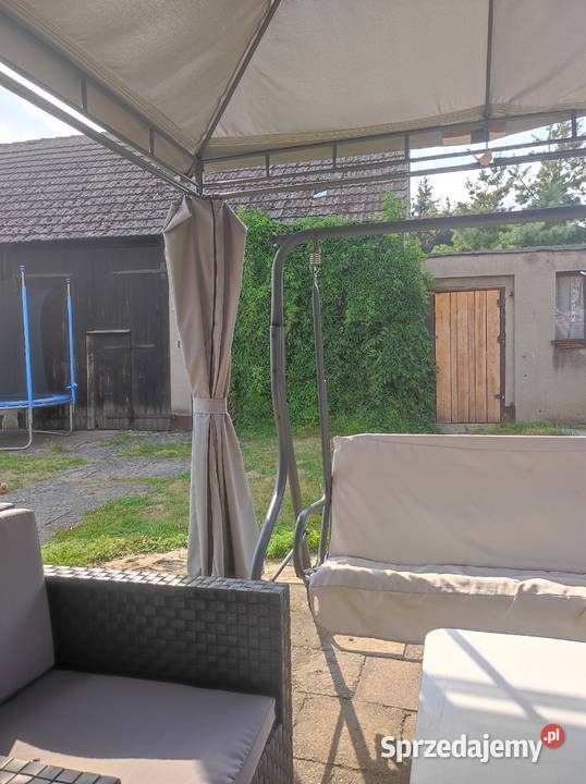 Dom z budynkami gospodarczymi Cielcza