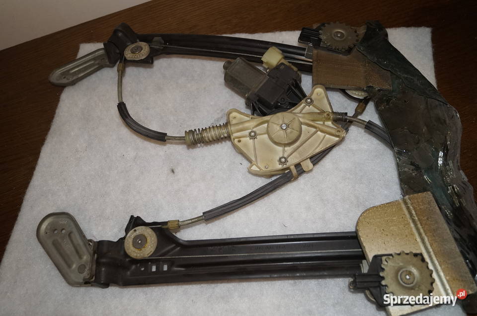 MASERATI GHIBLI III PODNOŚNIK SZYBY 670030023 Mielec