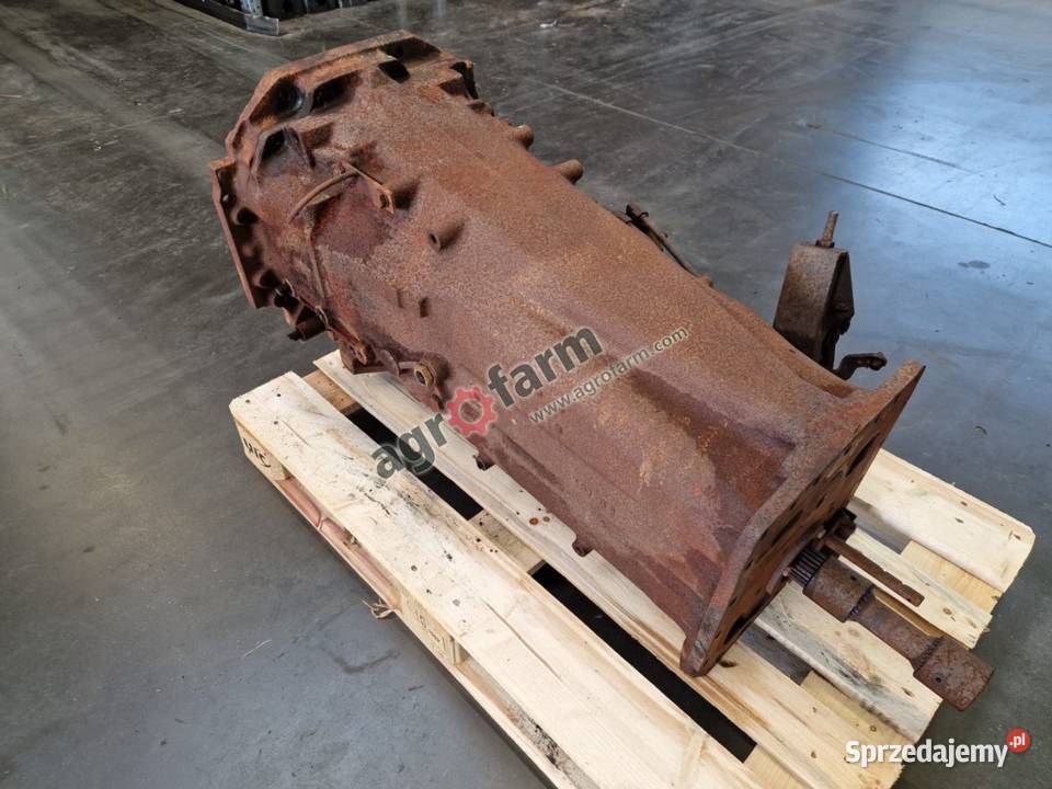 Skrzynia biegów Massey Ferguson 5445 461B9 Byków