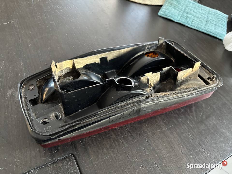 Fiat 124 Spider 1980 lampa tył prawa z uszczelką osobowe lubelskie Lublin