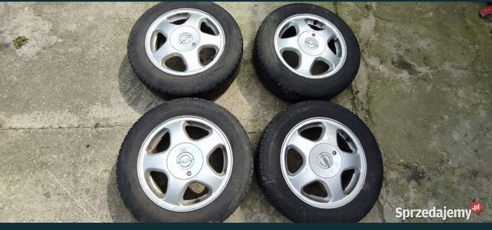 Alugelgi opel astra Nosków
