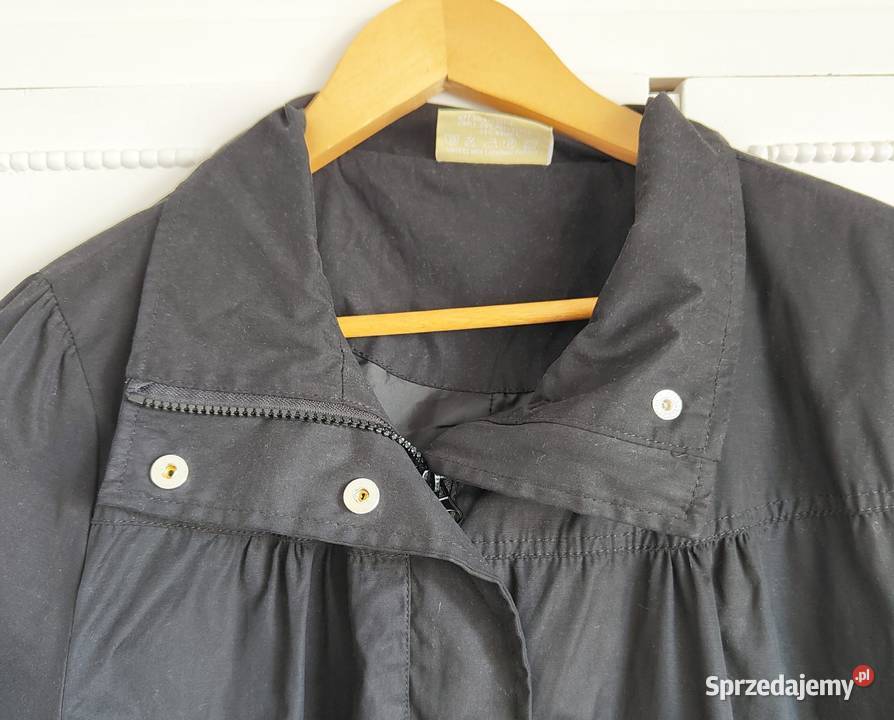 Czarna lekka kurtka jesienna wiosenna 42 XL sprzedam