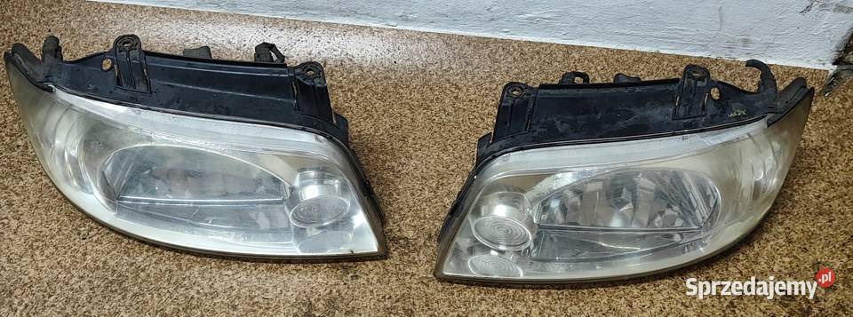 Hyundai Matrix Lampy przód kpl lewa i prawa Lampy przednie Żywiec