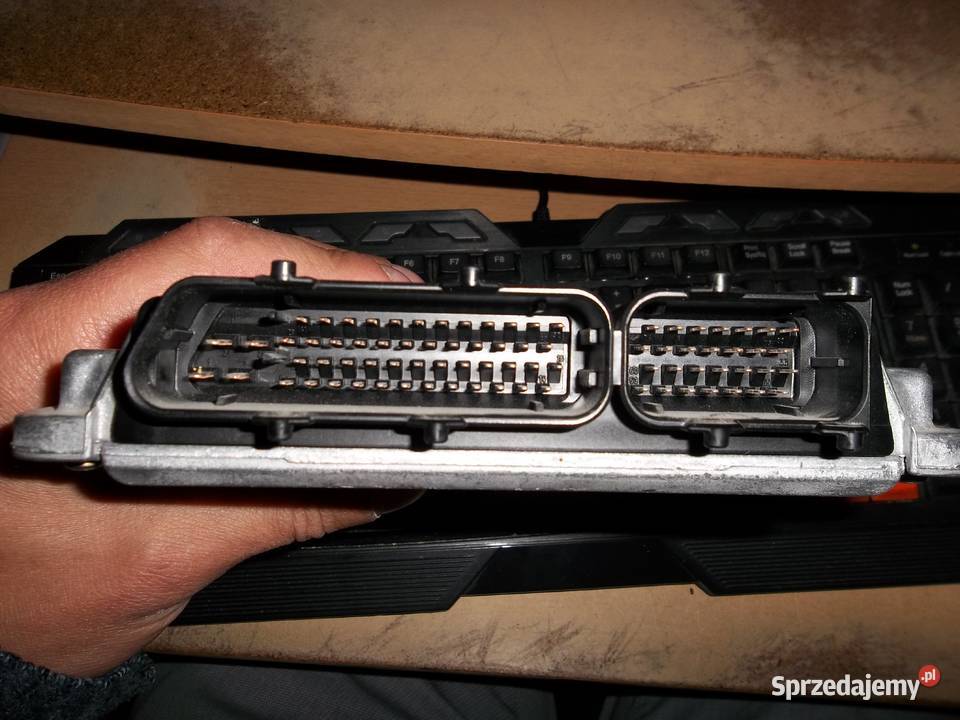 Komputer ECU 038906018FH IMMO OFF CHIP osobowe sprzedam