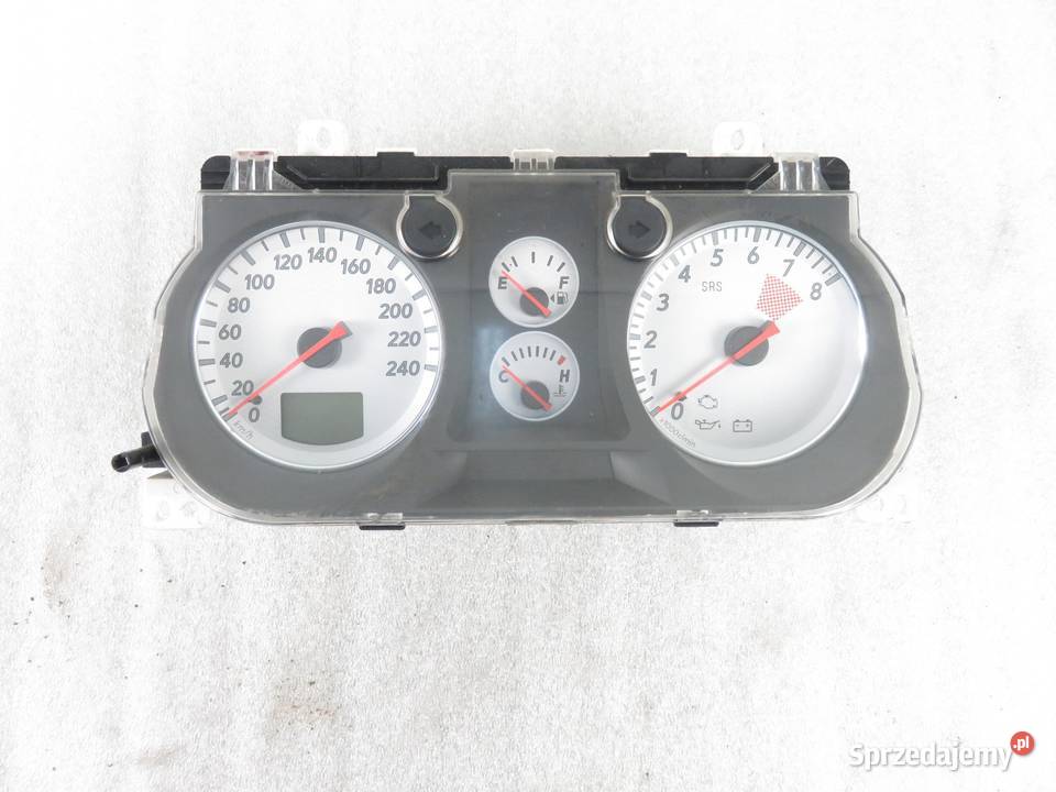 LICZNIK MITSUBISHI OUTLANDER 24 4WD 8100A089 sprzedam