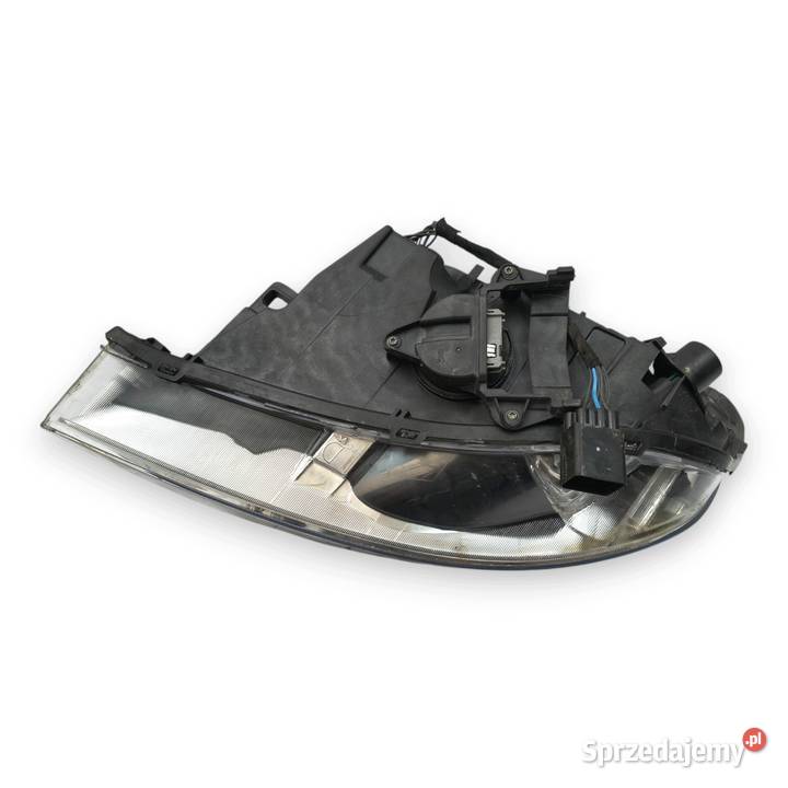 LAMPA PRAWA Volvo S60 II V60 LIFT XENON prawy Chełm