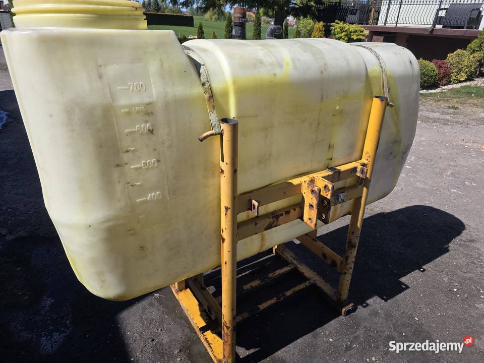 Opryskiwacz zbiornik 750l Wąbrzeźno sprzedam