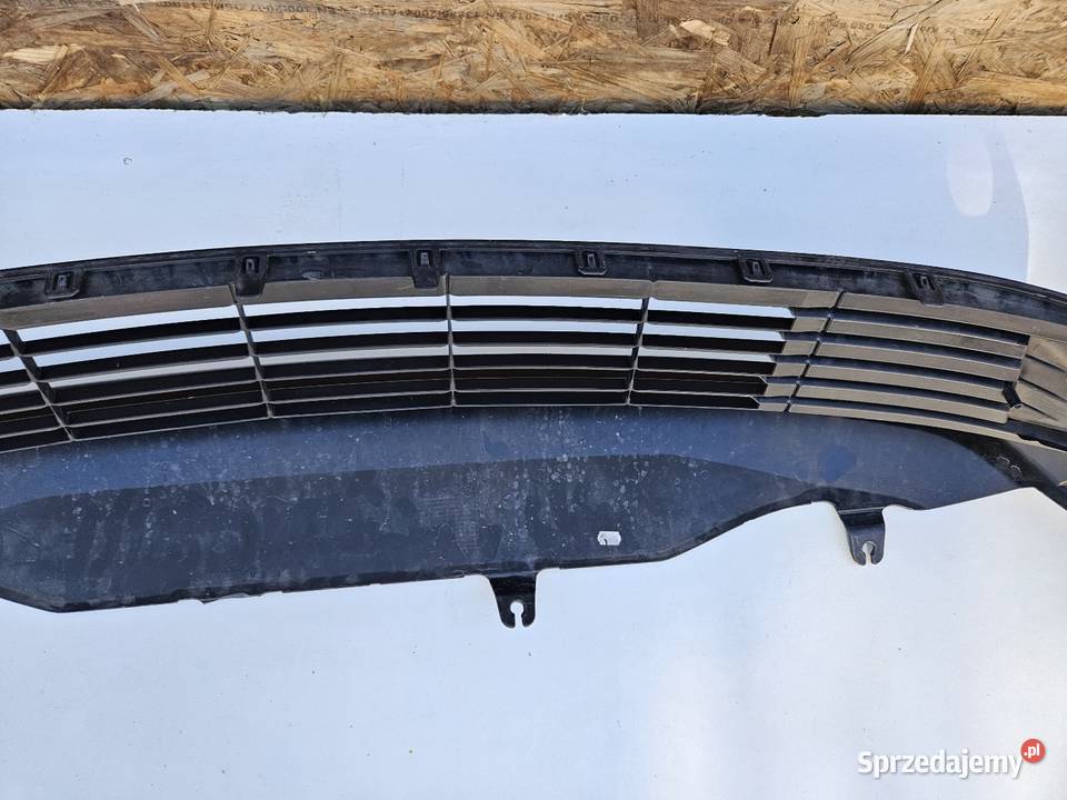 TOYOTA YARIS CROSS KRATKA SPOILER ZDERZAKA PRZÓD Międzychód sprzedam