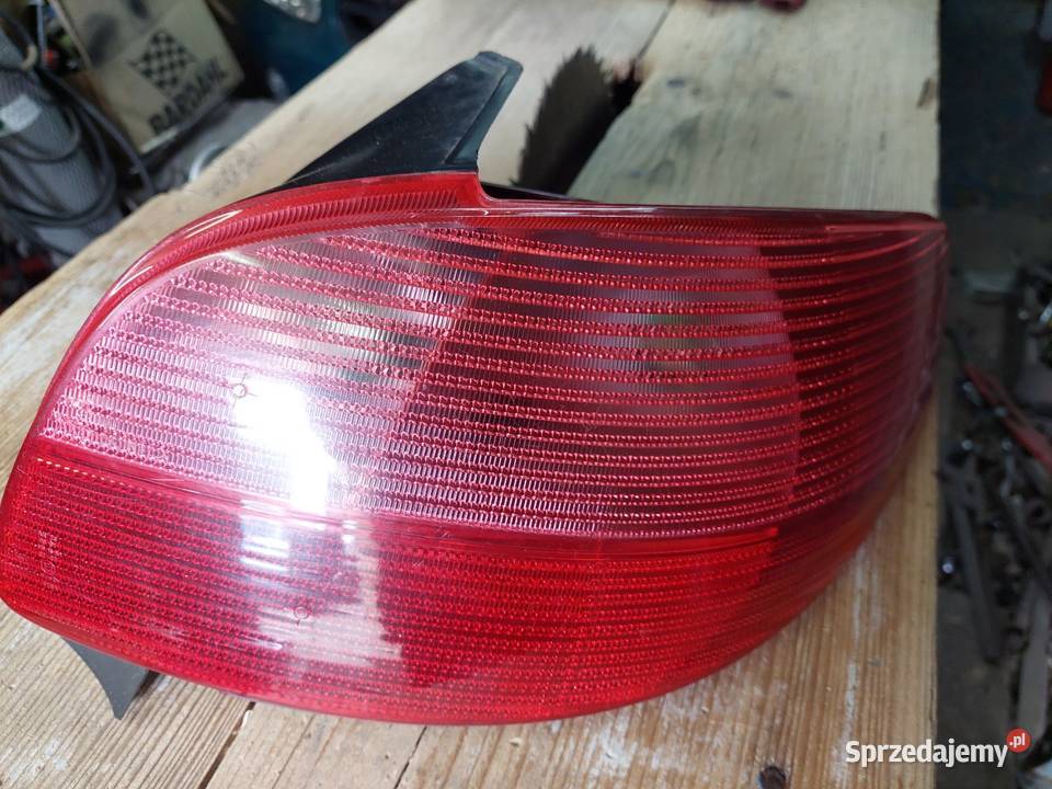 Lampa tył prawa Peugeot 206 Możliwa Wysłka Sucha Beskidzka
