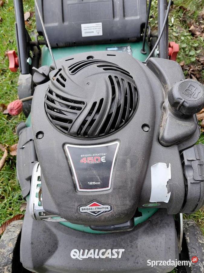 Kosiarka spalinowa z napędem Radom