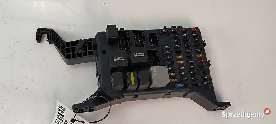 SKRZYNKA BEZPIECZNIKÓW FORD MONDEO MK3 osobowe kujawsko-pomorskie Lipno