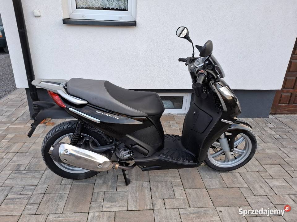 Aprilia sportcity 125 2006 kontak 519426269 Chobrzany