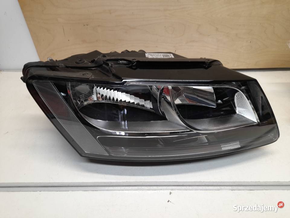 Lampa Przednia Prawa Audi Q5 Zwykła 0812