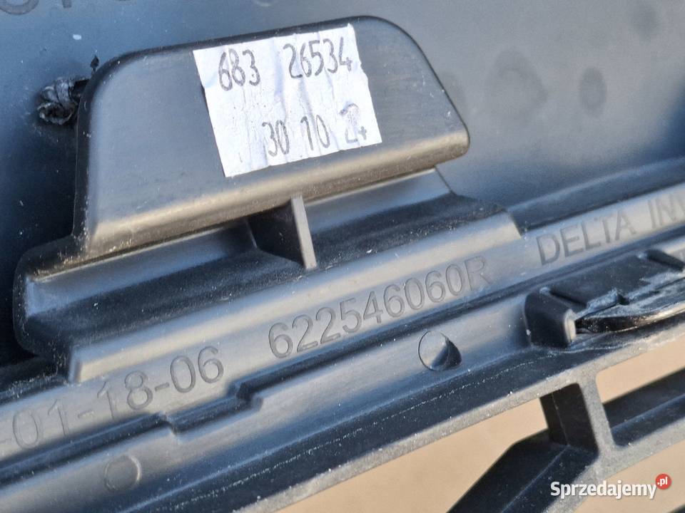 DACIA SANDERO III ZDERZAK PRZÓD PRZEDNI KRATKI Bieleń