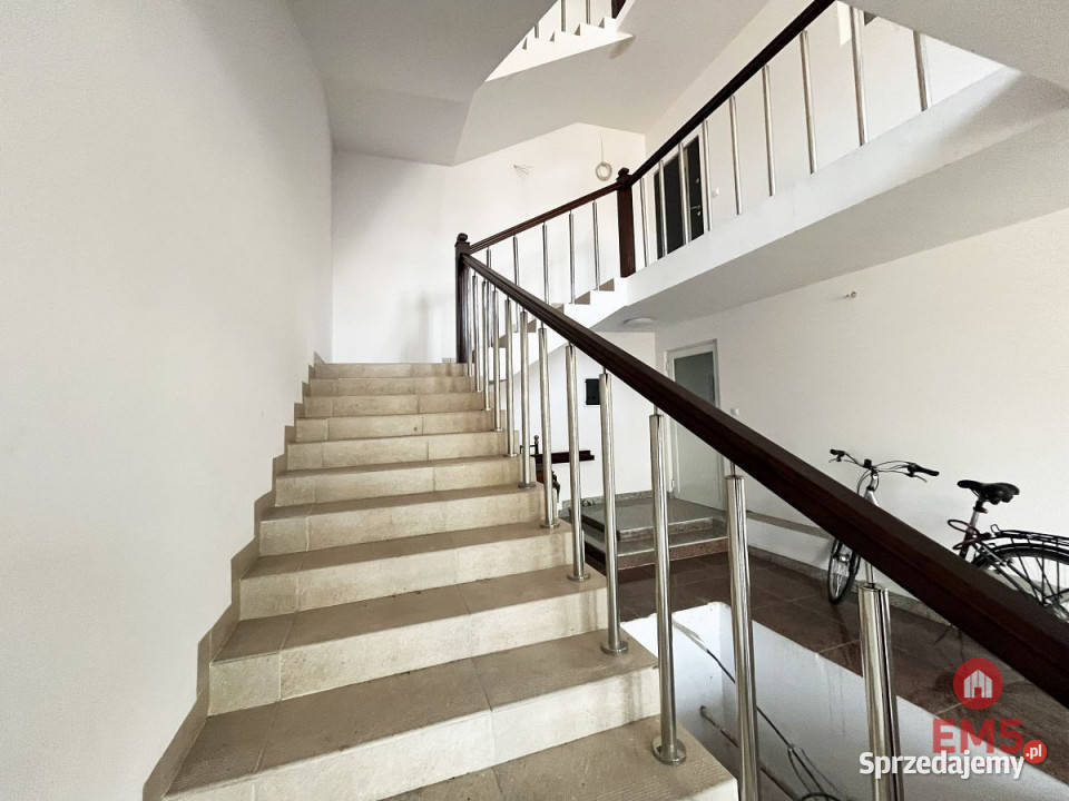 Lokal Białystok 220m2 Ilość pomieszczeń 1 sprzedam