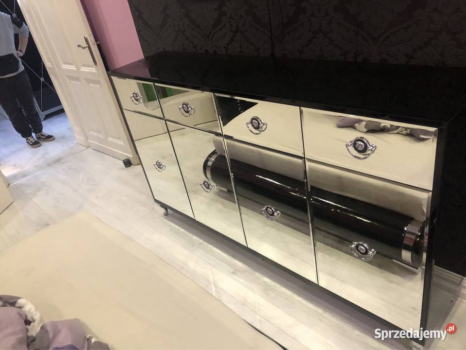 Komoda czarna glamour lustra nowoczesna kołatka Kępno