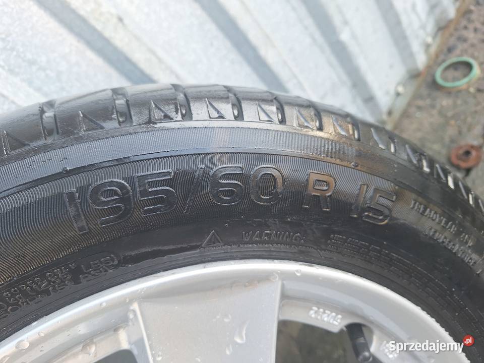 Felgi 4 sztuki komplet 15 Toyota Avensis Yaris Żabno sprzedam