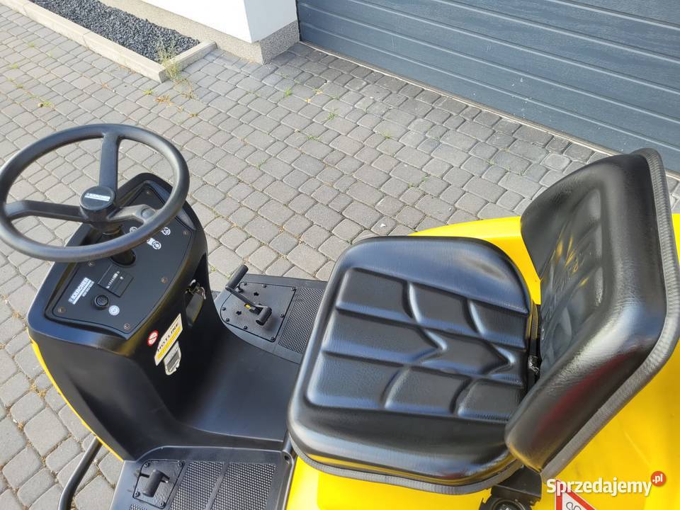 Zamiatarka KARCHER 100100 Silnik HONDA Serwis Zduny