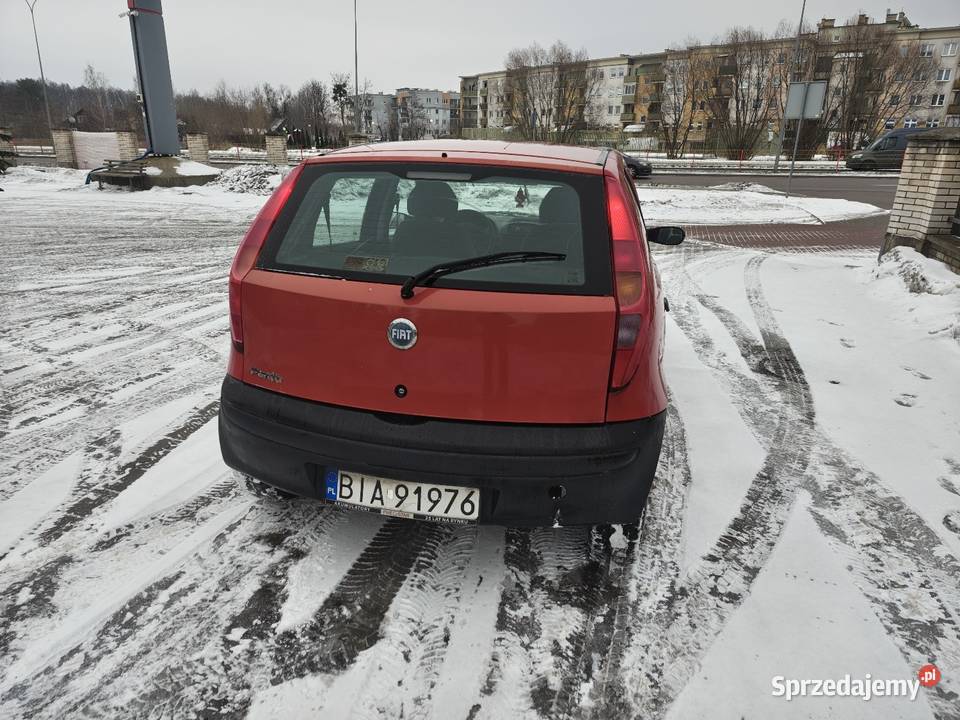 Do sprzedania Fiat Punto 12 bezyna 2004r nieuszkodzony