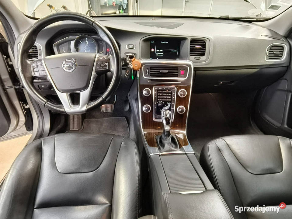 Volvo V60 20 diesel 150 automat skóra xenon Kęty