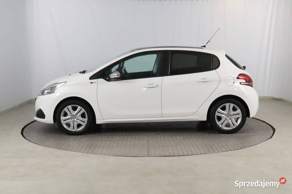 Peugeot 208 12 PureTech poduszka powietrzna Zabrze