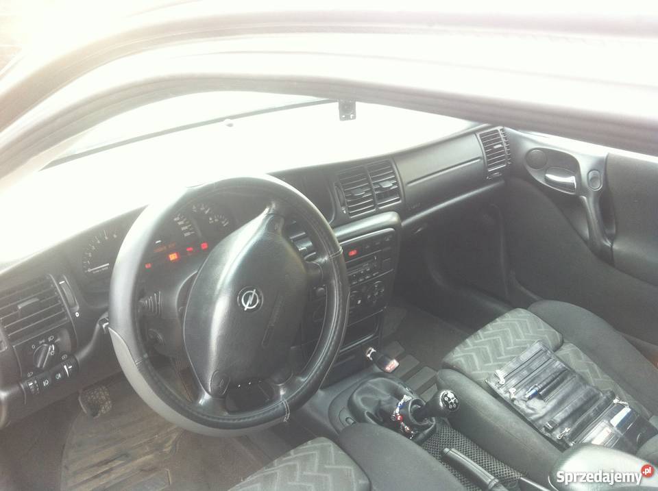 OPEL VECTRA B 2000 EDITION bezwypadkowy Warszawa
