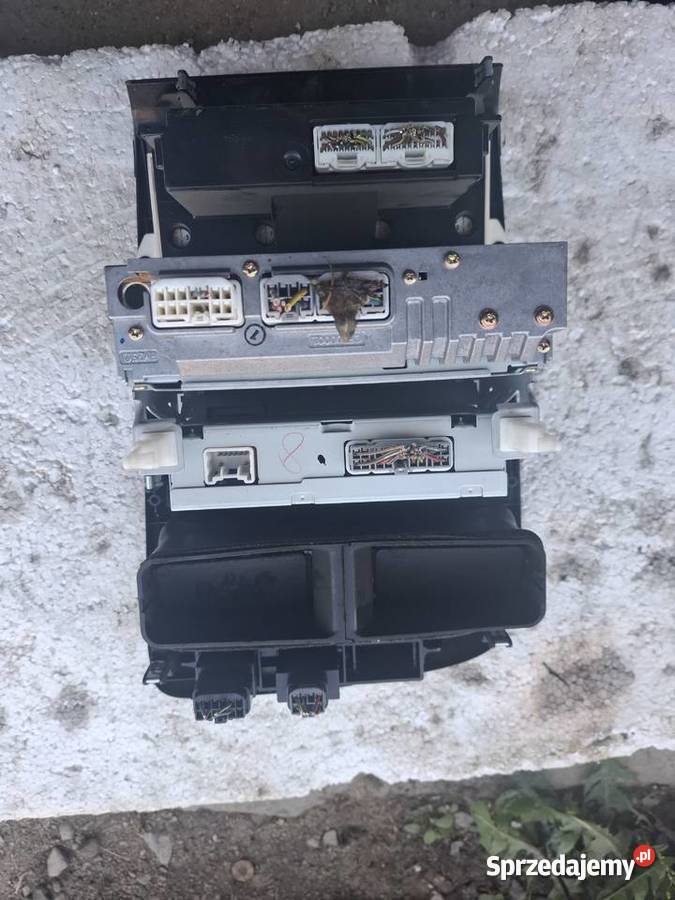 Panel Środkowy Klimatyzacja Toyota Avensis Lift Wisznice