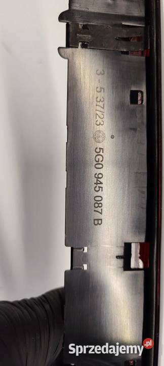 VW TIGUAN II TRZECIE ŚWIATŁO STOP 5G0945087B