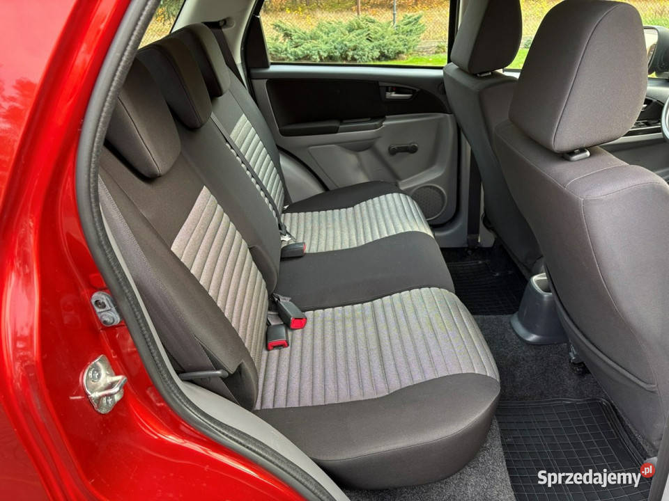 Suzuki SX4 15 benzyna 112 Klimatyzacja Salon Lipówki