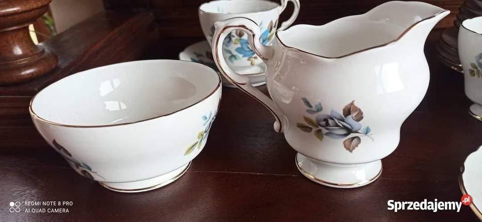 Talerzyk deser Majesty the Queen Blue Mist Porcelana i szkło pomorskie Gdańsk