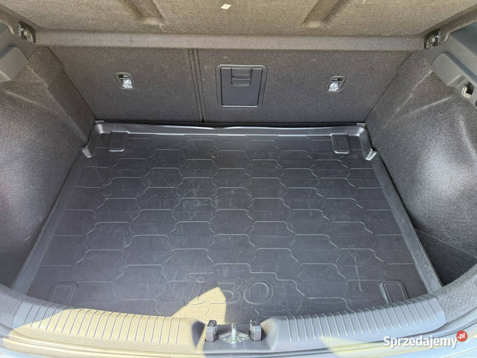 Hyundai i30 15 TGDI 160 6MT Smart LED Android centralny zamek Piotrków Trybunalski sprzedam
