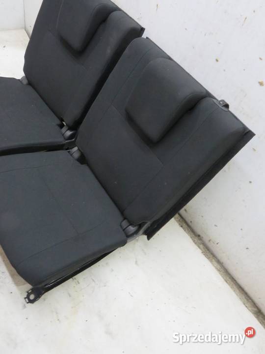 FOTEL FOTELE 2 3 RZĄD PASY DYWAN OUTLANDER III